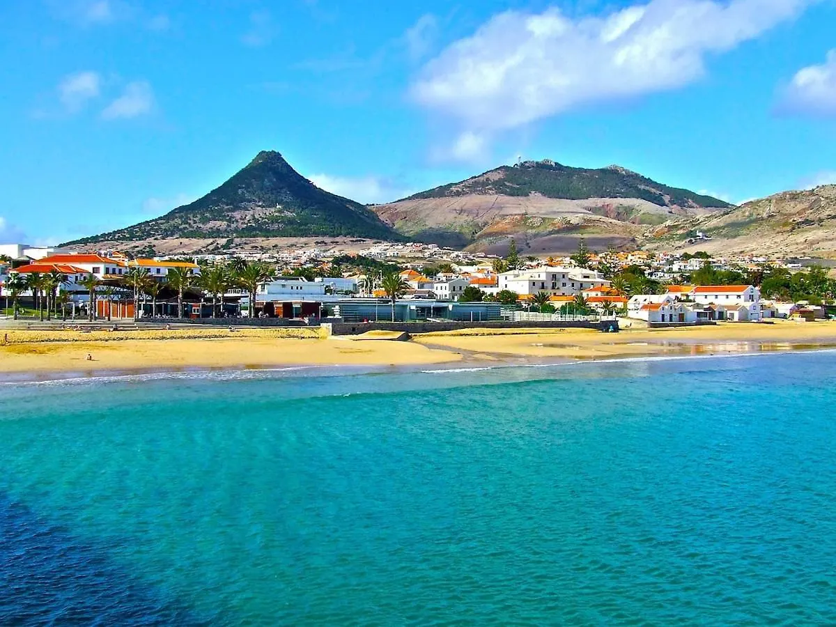 Golden Villa - Luxurious Beach Villa Letterkenny 0*,  Portekiz