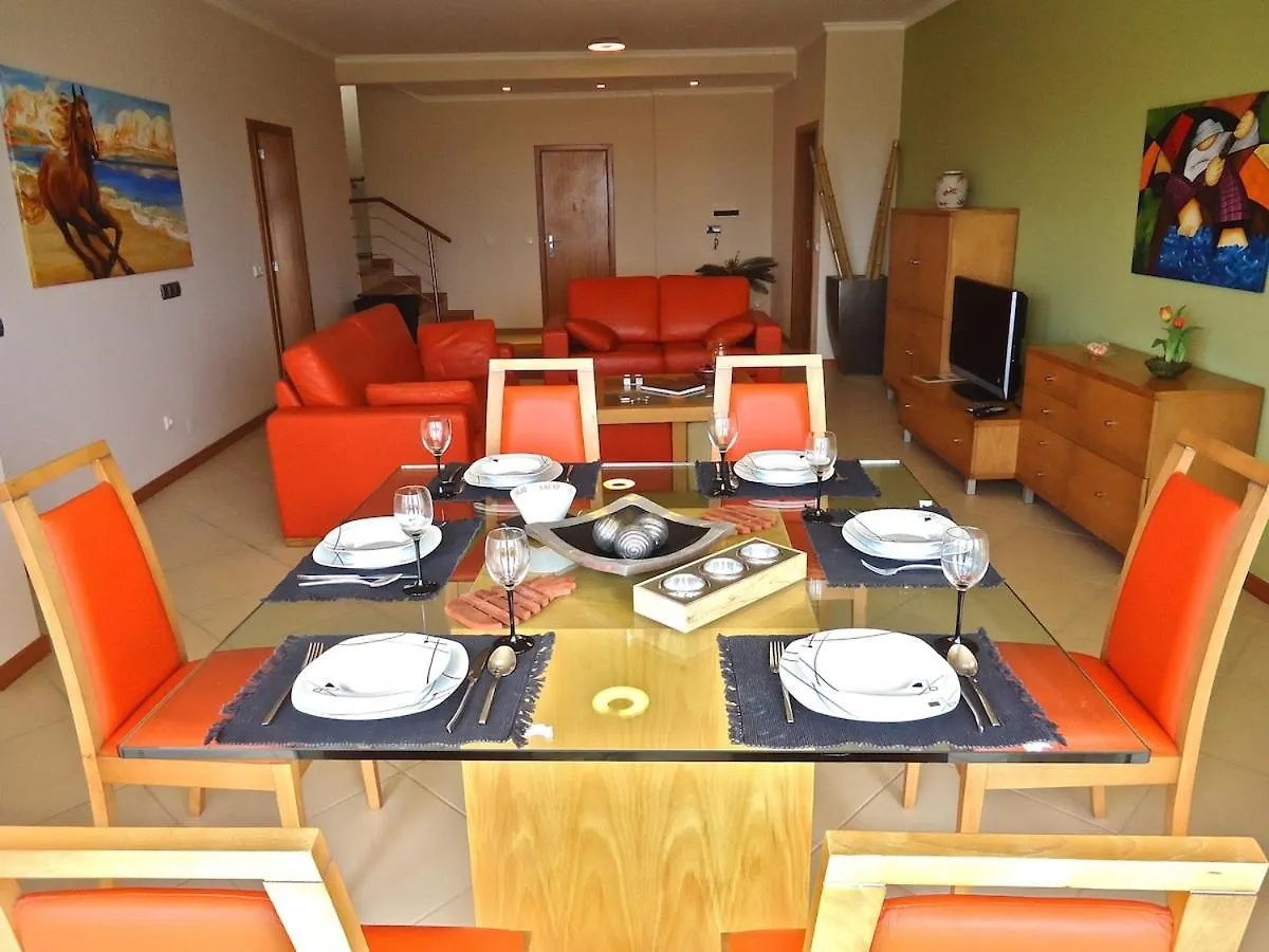 Golden Villa - Luxurious Beach Villa Порту-Санту Португалия